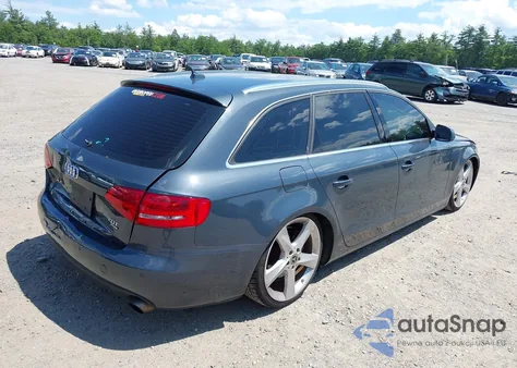 2010 Audi A4 2.0T Premium z USA, uszkodzony, nr VIN WAUWFAFL5AA040311